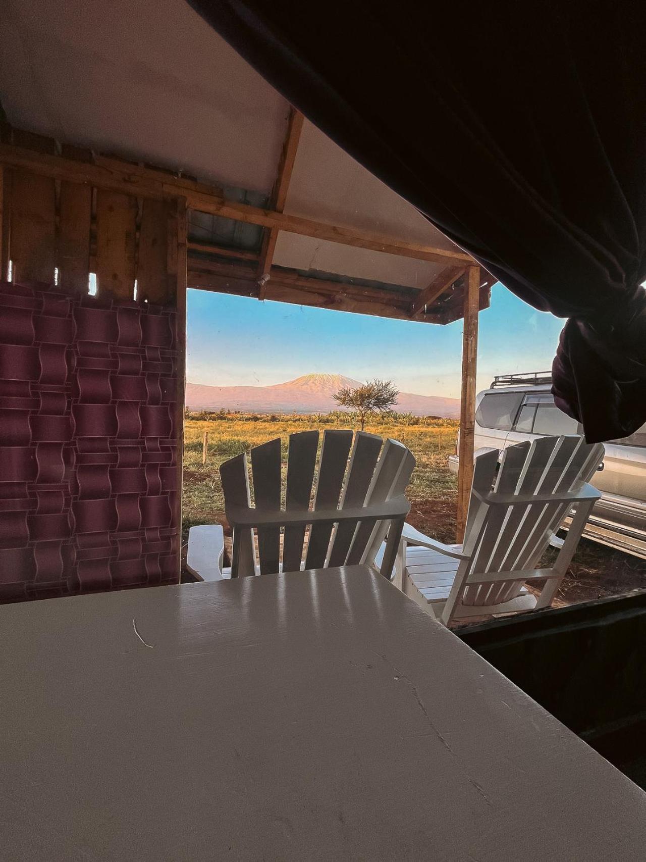 Kilimanjaro View Cabin-Amboseli Oloitokitok Eksteriør bilde